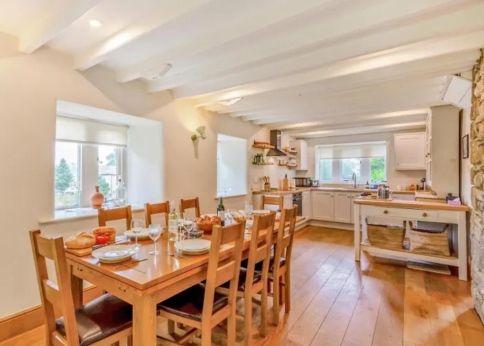 4 Bed In Skipton Oc-92954 *