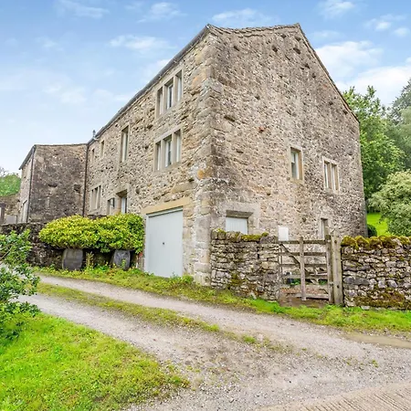 4 Bed In Grassington 92954 *